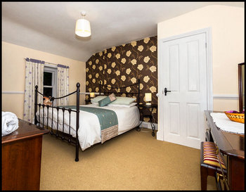 Bedroom 2 4/8